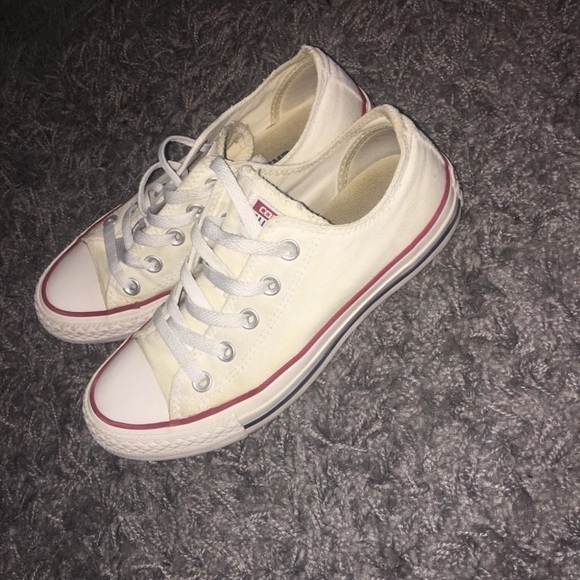 Converse - Picture 1 of 4